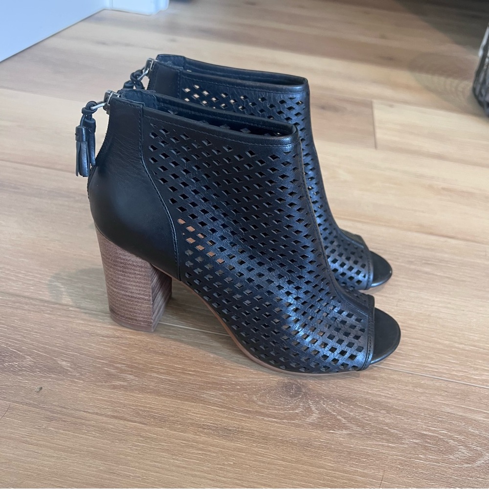 BP Women’s Lea Black Perforated Ankle Peep Toe Boots Size 8.5 3in heel Girly